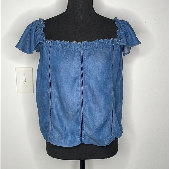 DESIGN LAB LORD & TAYLOR Blue Off-Shoulder Women's Top - Picture 1 of 13